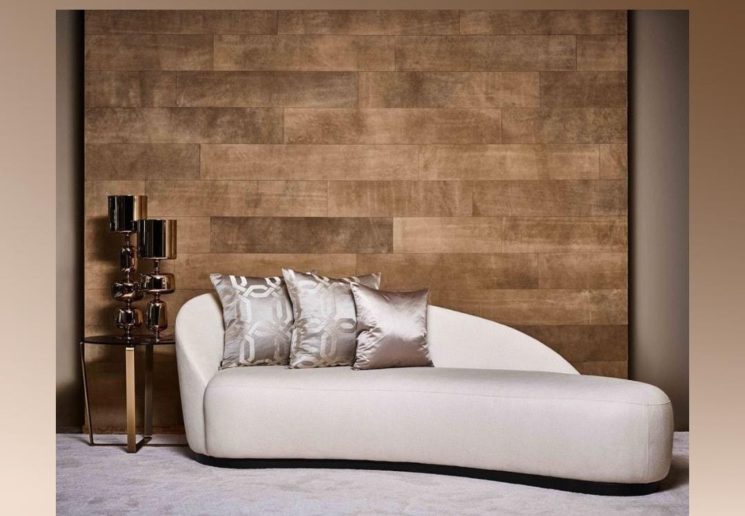 Curved Contemporary Chaise